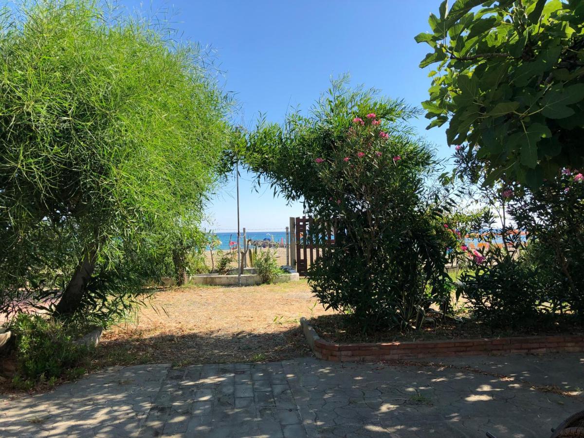 Bed & Breakfast "Camera A Sud" Cariati Exterior foto